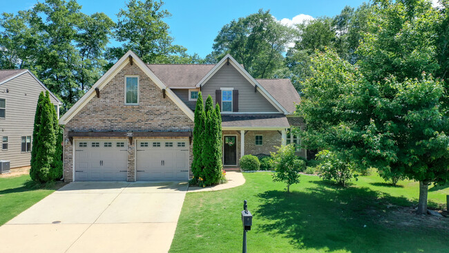 property at 2237 Redtail Ln