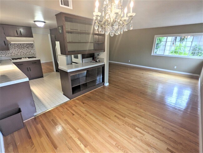 1001 N Ave 67 in Los Angeles, CA - Building Photo - Building Photo