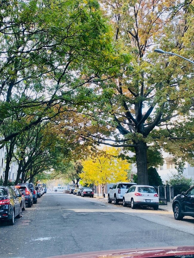 21-67-67 33rd St in Queens, NY - Building Photo - Building Photo