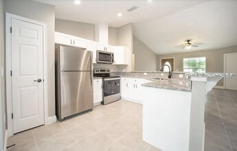 8937 SE Hwy 42 in Summerfield, FL - Building Photo - Building Photo