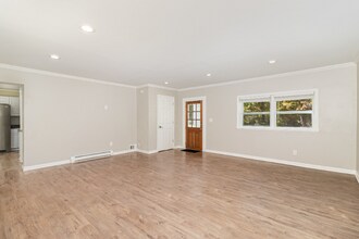 6416 Walnut Dr in Independence, KY - Foto de edificio - Building Photo