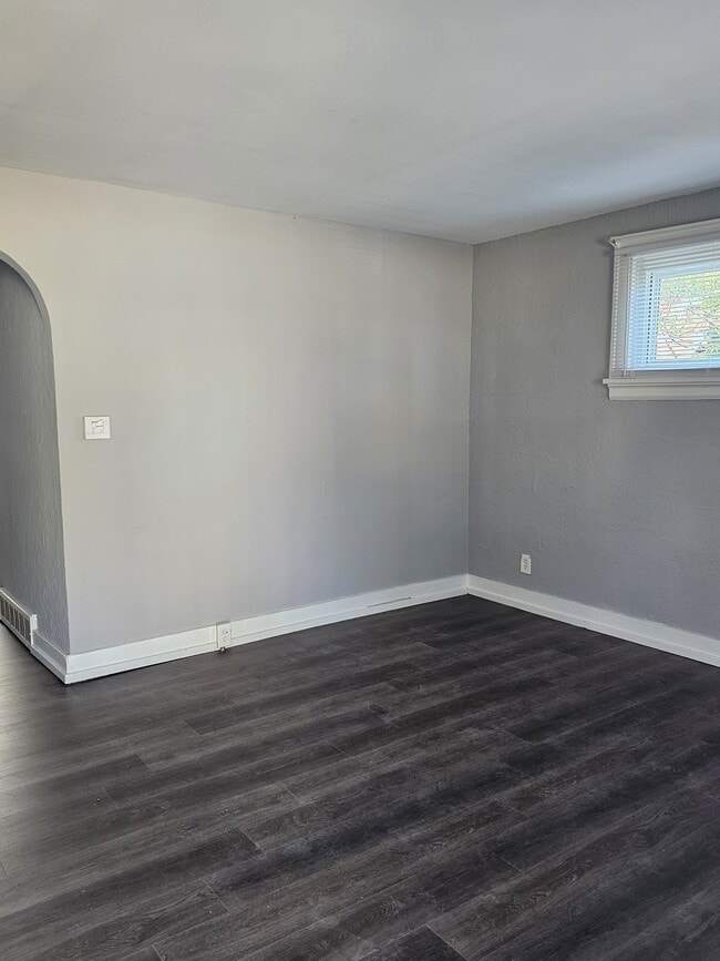 property at 5430 Hodiamont Ave