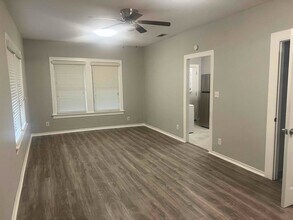 5201 Chico St in Austin, TX - Building Photo - Building Photo