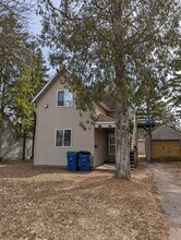 119 Adrian St, Unit 119 in Wausau, WI - Foto de edificio - Building Photo