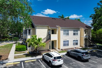 South Bay Plantation Apartments in Naples, FL - Foto de edificio - Building Photo