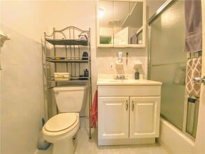 345 92nd St in Brooklyn, NY - Foto de edificio - Building Photo