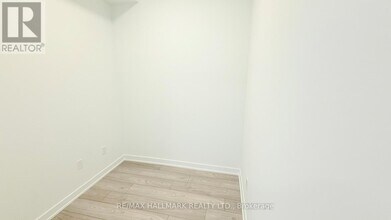 1007 The Queensway in Toronto, ON - Building Photo - Building Photo