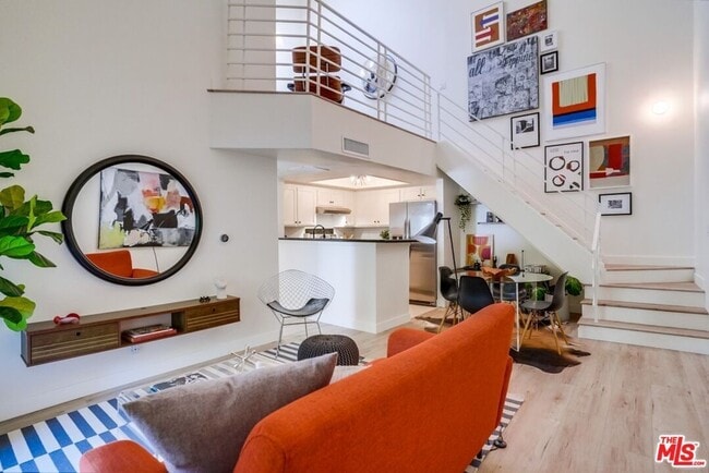 property at 64 N Mar Vista Ave