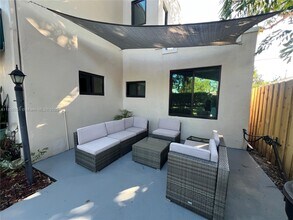 1534 Monroe St in Hollywood, FL - Building Photo - Building Photo