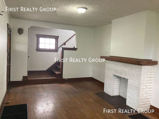 property at 1324 W Fairview Ave