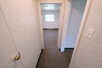 510 E Pittsburgh McKeesport Blvd, Unit 1 in North Versailles, PA - Building Photo - Building Photo