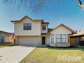 8058 Pioneer Trail Dr in San Antonio, TX - Building Photo
