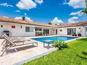 1036 Lugo Ave in Coral Gables, FL - Building Photo - Building Photo