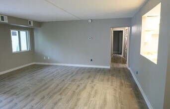 802 Stratford Dr in State College, PA - Building Photo - Building Photo