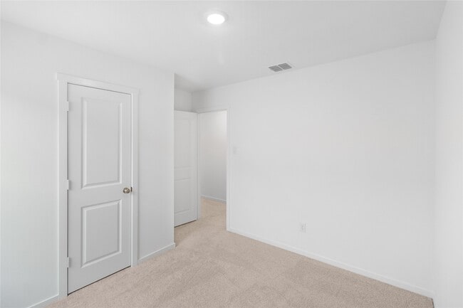 property at 725 Wagtail Dr
