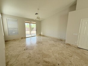 4228 E Maya Way in Cave Creek, AZ - Building Photo - Building Photo