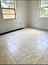 2233 E Magnolia St in Lakeland, FL - Building Photo - Building Photo