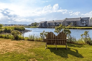 35 Canal St, Unit J in Lynn, MA - Building Photo