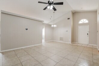 1319 Acorn Cir in Apopka, FL - Building Photo - Building Photo