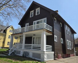 9024 Yale Ave in Cleveland, OH - Building Photo - Building Photo