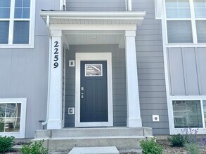 2259 Glacier St in Mundelein, IL - Building Photo - Building Photo