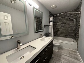 312 Green Isle Ave in Dickinson, TX - Building Photo - Building Photo