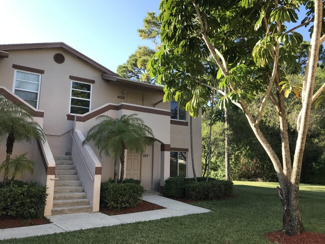4528 Oak Terrace Dr in Greenacres, FL - Building Photo - Building Photo