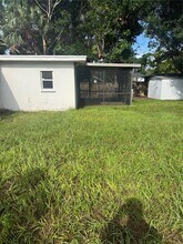 2311 Bougainvillea St in Sarasota, FL - Building Photo - Building Photo