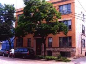 1513 W Winnemac Ave Apartments