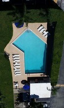 1881 Washington Ave in Miami Beach, FL - Building Photo - Building Photo