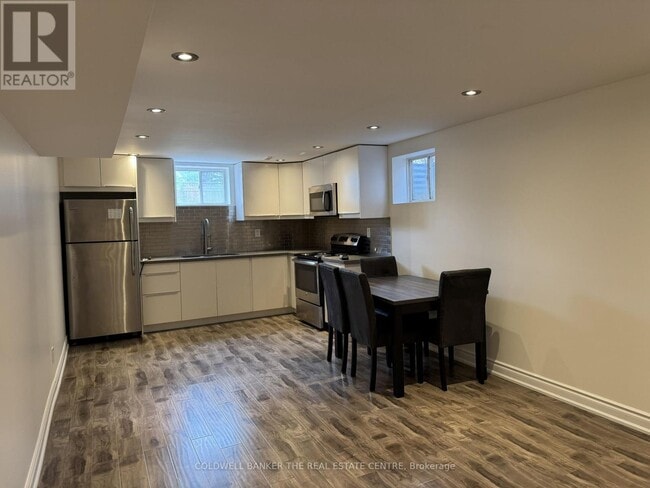 71 Golf Links Dr in Aurora, ON - Building Photo - Building Photo