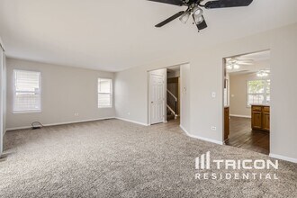 4102 Brenton Dr in Joliet, IL - Building Photo - Building Photo