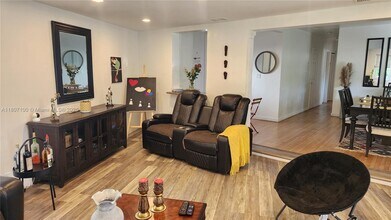 205 NW 128th St in North Miami, FL - Building Photo - Building Photo