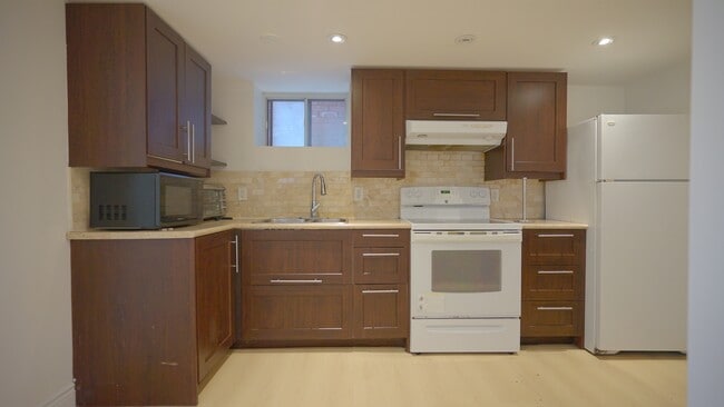 property at 7 Harvard Ave