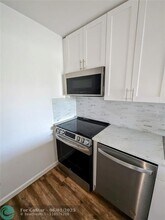 1421 NW 45th St in Pompano Beach, FL - Building Photo - Building Photo