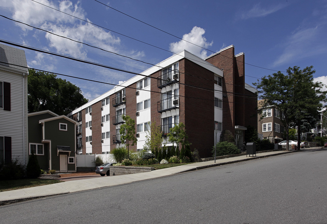 50 Craigie St in Somerville, MA - Foto de edificio