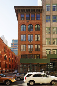 Residential Co-Op in New York, NY - Foto de edificio - Building Photo