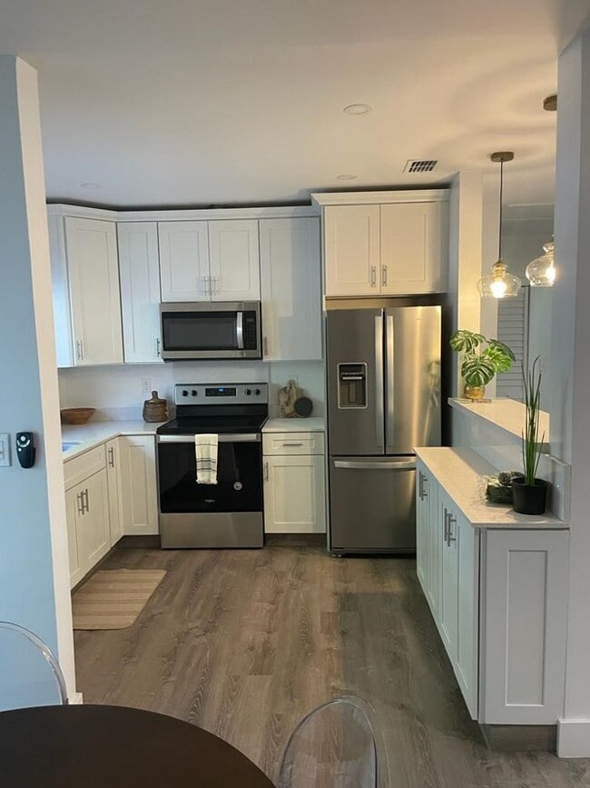 property at 2915-2917 Center St