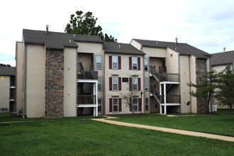 Village of Canterbury Apartment Homes in Newark, DE - Building Photo - Building Photo