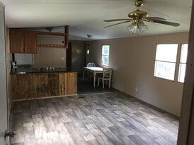 30 Volewood Ln in Gallagher, WV - Building Photo