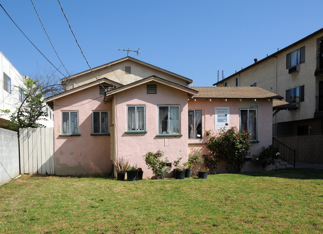 6075 3/4-6077 La Prada St in Los Angeles, CA - Building Photo - Building Photo