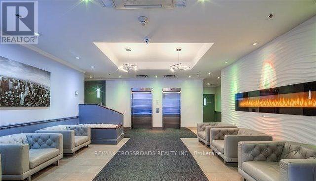 105-L105 Victoria St in Toronto, ON - Building Photo - Building Photo