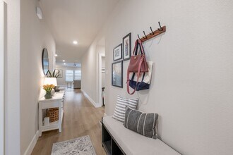 5609 Jewel Curv in San Antonio, TX - Building Photo - Building Photo