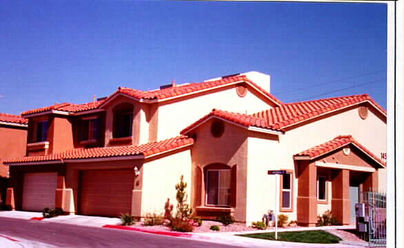 Kensington in Las Vegas, NV - Building Photo - Building Photo