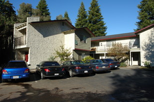 920 W Sacramento Ave Apartments