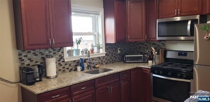3809 Broadway in Fair Lawn, NJ - Building Photo - Building Photo