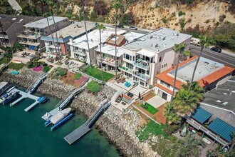 4667 Park Dr in Carlsbad, CA - Building Photo - Building Photo