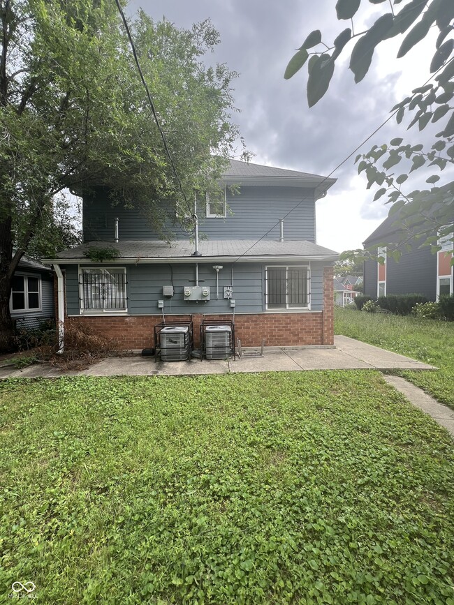 824 Harlan St in Indianapolis, IN - Building Photo - Building Photo
