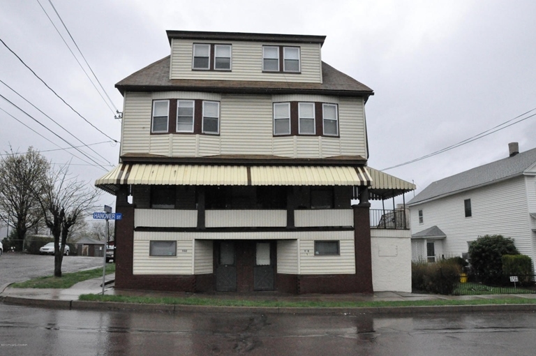 930 S Hanover St in Nanticoke, PA - Building Photo