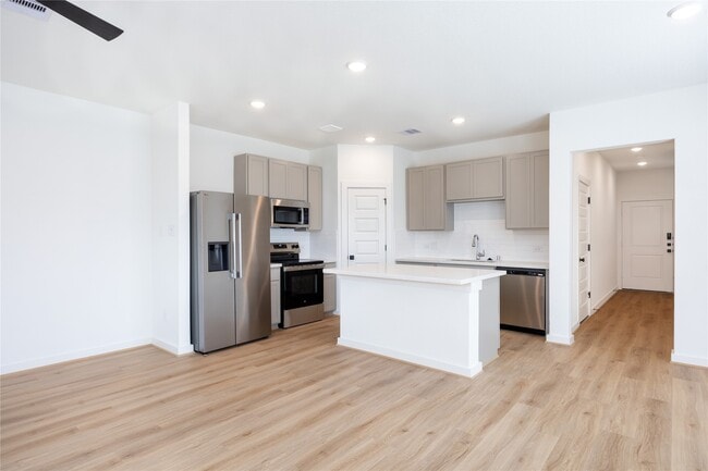 property at 2031 Longmire Villas Ct